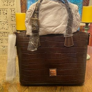 Pristine Dooney and Bourke ‘Trina’ Satchel in embossed Espresso leather